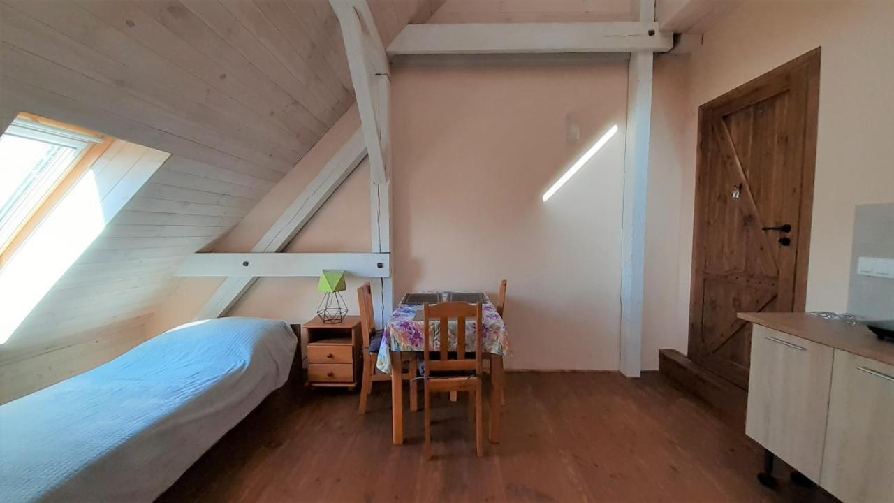 Czarna Jachta - Na Szlaku Legend - - - - - Pokoje Nad Jeziorem Kruklanki Exterior foto
